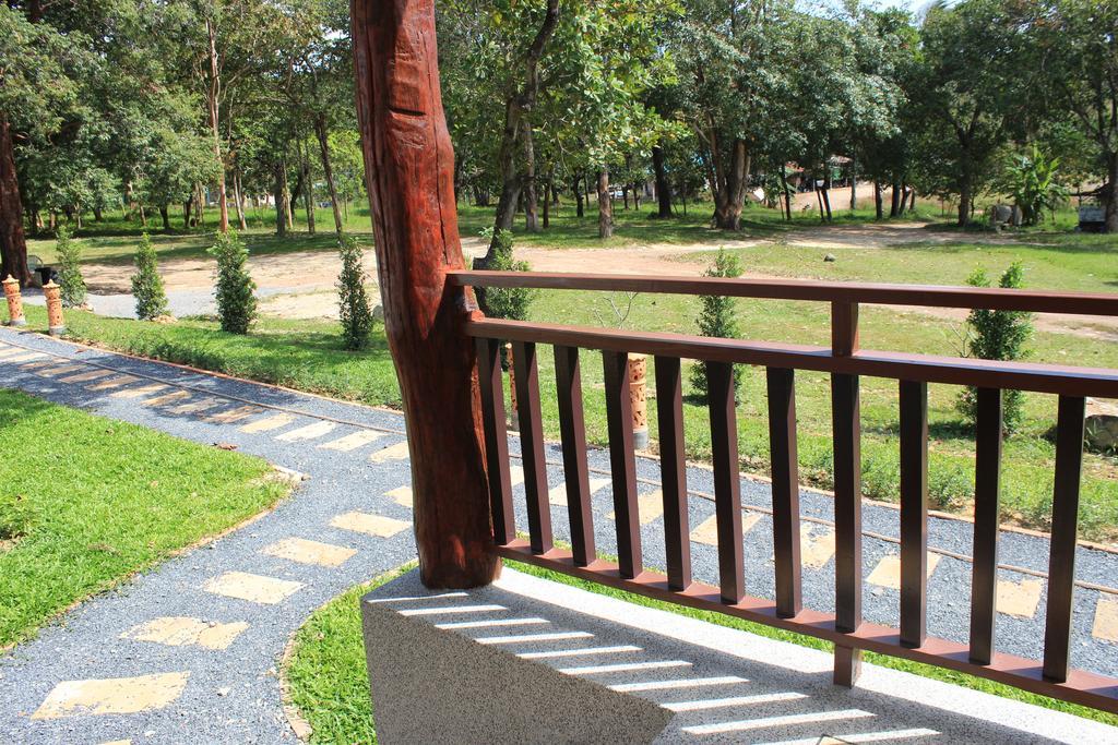 Готель Lanta Happy Hill Ко-Ланта Екстер'єр фото